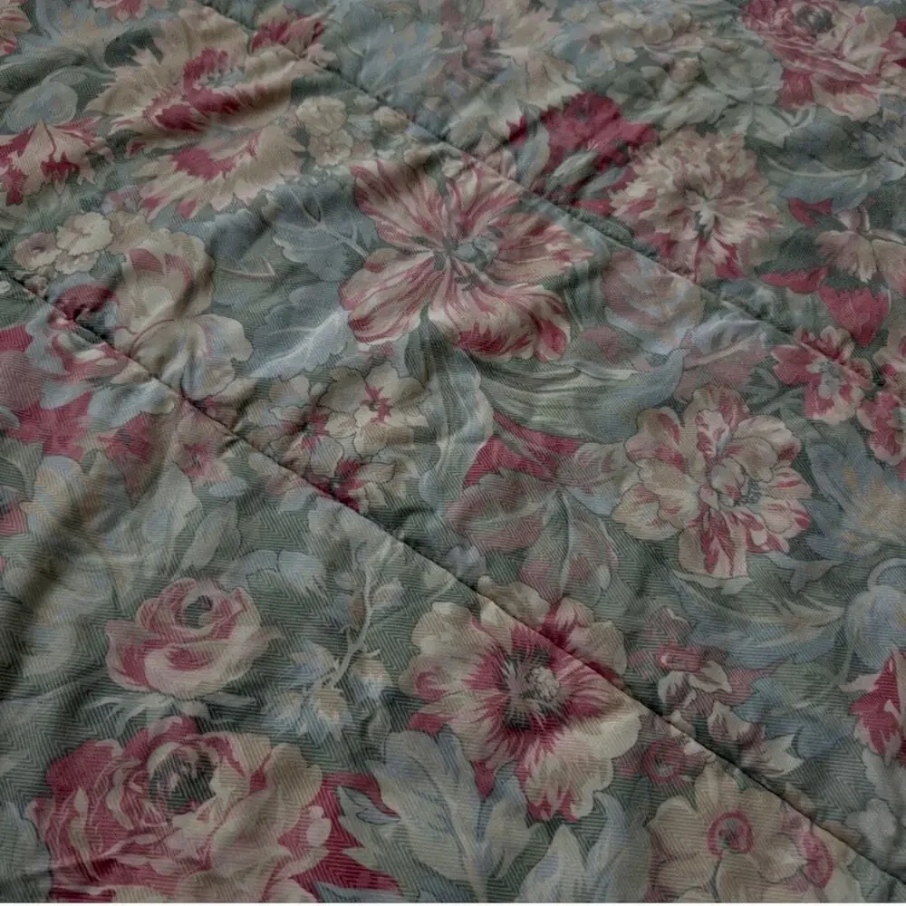 CROSCILL Home Fashions Vintage Queen Floral Comforter Bedspread